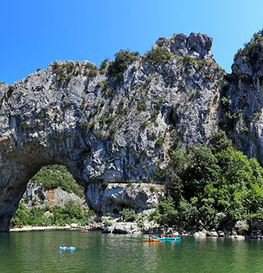 Trouvez votre camping idéal en Ardèche